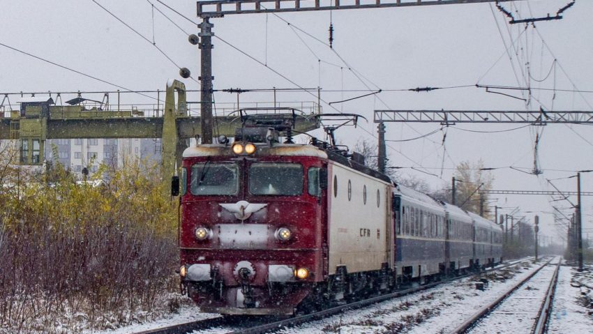 Toate liniile CF din sud-estul ţării sunt deschise traficului