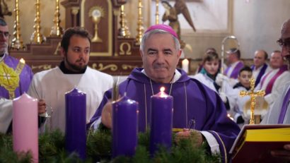 Credincioşii romano-catolici intră în Advent – perioada de reculegere şi post de dinaintea Crăciunului