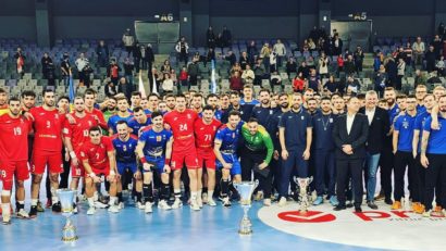 „Trofeul Carpaţi” rămâne în România! Naţionala tricoloră se pregăteşte pentru Campionatul European