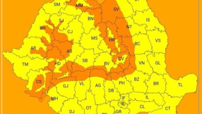 Vreme severă în România: viscol puternic și zăpadă troienită în zonele montane