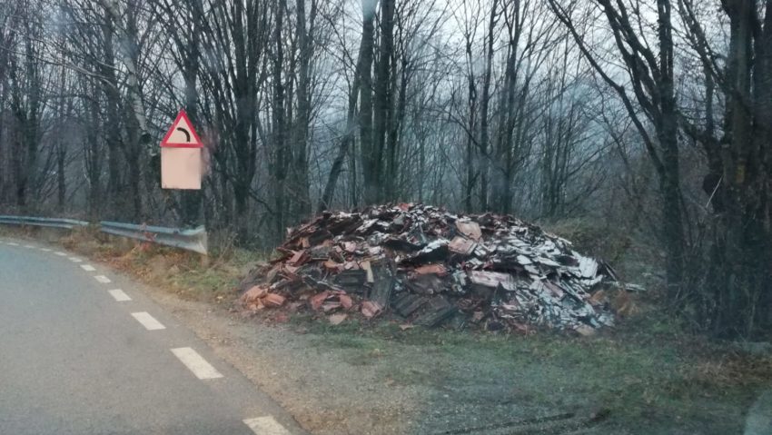 Și în acest an au fost descoperite zeci de rampe clandestine pe marginea drumurilor