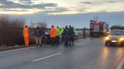 Accident cu trei mașini între Reșița și Timișoara