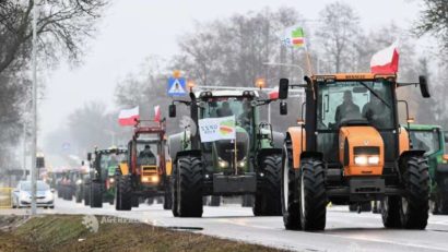 Agricultorii polonezi reiau blocarea unor puncte de frontieră cu Ucraina