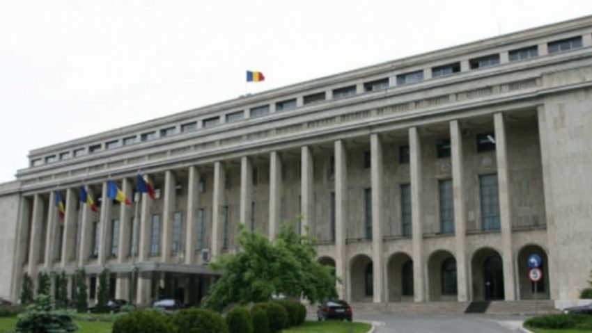 Guvernul vrea să reformeze societăţile de stat