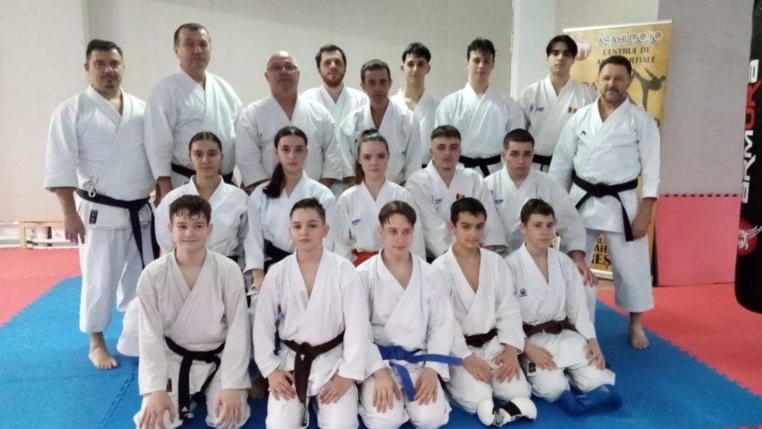 Karate: Asahi Dojo Reşiţa a găzduit  pregătirea centralizată Fudokan pe zona de Vest