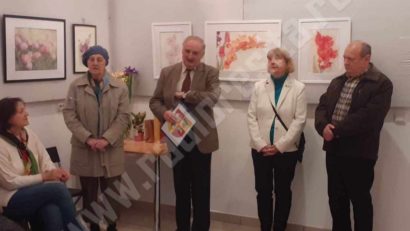 Ziua mondială a artei, marcată la Reşiţa printr-o expoziţie de pastel şi acuarelă, semnată Adina Ghinaci