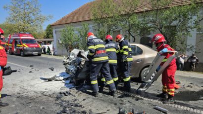 Accident mortal între un autocamion şi un autoturism pe DN7