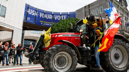 Nou protest al agricultorilor europeni la Bruxelles, cu sute de tractoare, dar principalele organizaţii agricole se delimitează de acţiune