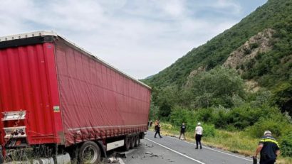 Motociclist mort într-un accident pe DN 6