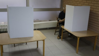În Serbia s-au desfăşurat alegeri pentru municipiul Belgrad şi în alte 14 oraşe, precum şi alegeri locale în 74 de comune din ţară