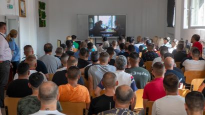 Filmul documentar „AMAR”, proiectat în penitenciarele din ţară, a ajuns şi la Timişoara