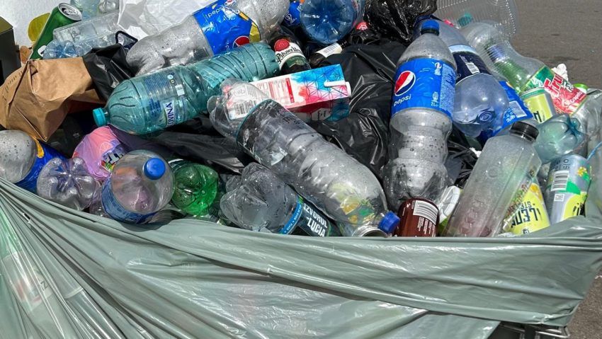 Ambalajele din plastic fără dop sau capac pot fi returnate în continuare, chiar și după 3 iulie