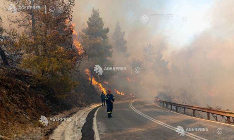 Incendii în Grecia: Ordine de evacuare pentru mai multe localităţi din apropiere de Atena