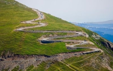 Se modifică orarul de tranzitare a şoselei Transalpina