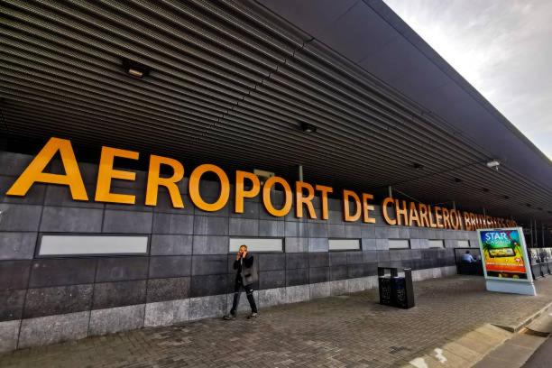 Atenţionare de călătorie MAE: Grevă de 24 de ore, joi, pe aeroportul Charleroi din Belgia