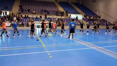 Handbal feminin: debut fără puncte pentru Universitatea Reșița