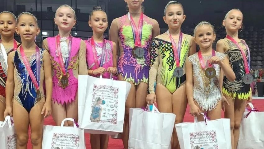 Sportivele reșițene, de 15 ori pe podium într-o competiție cu participare internațională