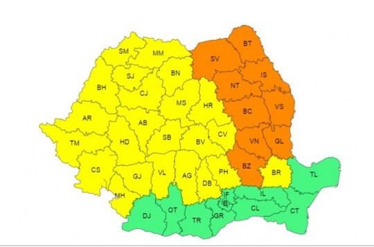 Instabilitate atmosferică în mai multe regiuni de vineri după-amiază până sâmbătă