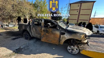 Caraş-Severin: autoturism falsificat și incendiat pentru a încasa asigurarea