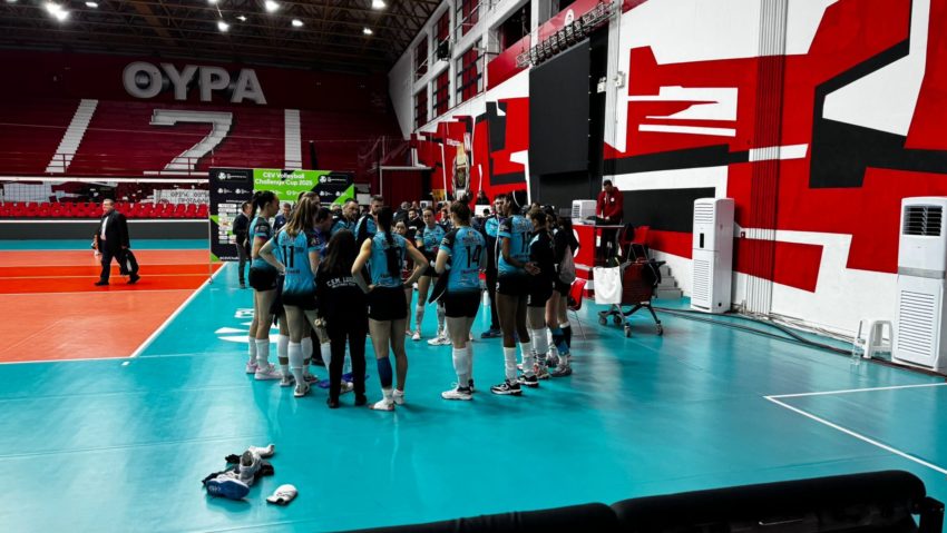 CSM Lugoj, învinsă în deplasare Olympiakos Pireu în primul meci din optimile Cupei Challenge la volei feminin