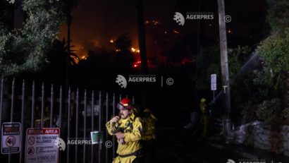 Incendiile de vegetație devorează Los Angeles