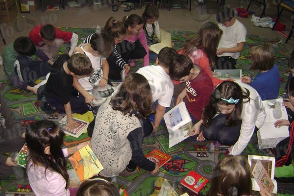 Noaptea lungă a cititului la Colegiul Naţional Diaconovici-Tietz din Reşiţa