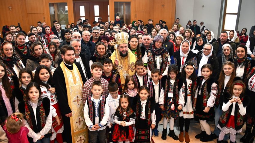 Episcopul Caransebeşului, Lucian, în rugăciune cu românii din Gänserndorf, Austria