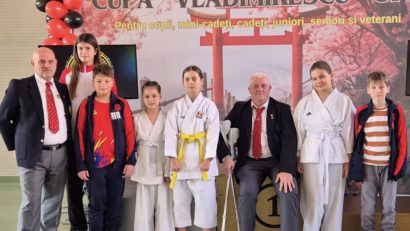 Tinerii karateka de la CSM Reşiţa, de şapte ori pe podium la Cupa Vladimirescu